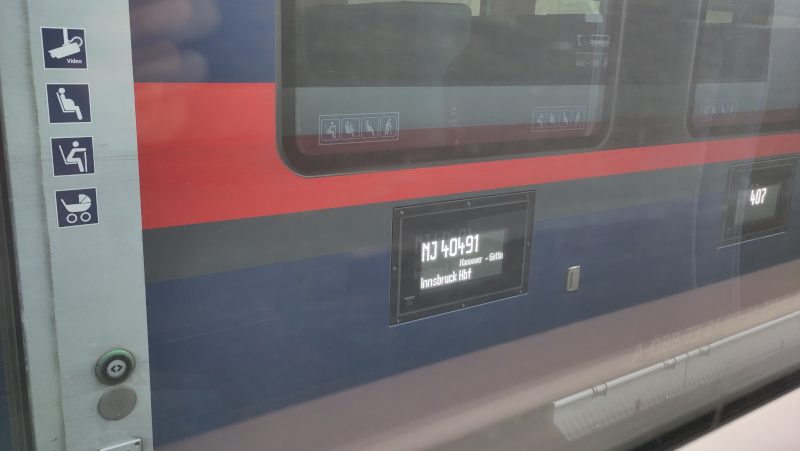 Un train de nuit vers Innsbruck.